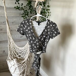 V-neck crop top with tie in the back
